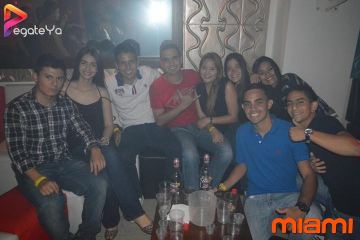 Foto 16 de Miami Bar - 1er Fds Abril 2016 en Miami Bar Cali, Cali