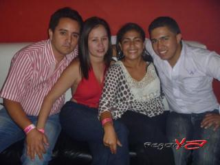 Foto 22 de Febrero 12 del 2012 en Babel / Barra Libre Cali, Cali