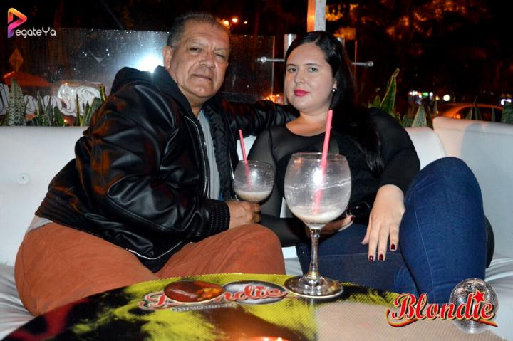 Foto 19 de Blondie - 3er Fds Abril 2017 en Blondie Bar Cali, Cali