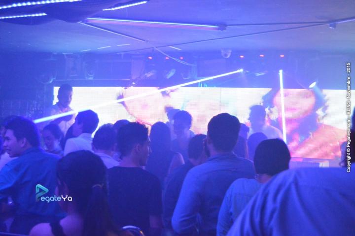 Foto 77 de BLING - sabado 28 Nov 2015 en Bar Bling Bucaramanga, Bucaramanga