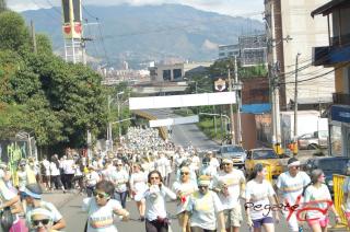 Foto 48 de The Color Run Medellin en The Color Run Medellin, Medellín