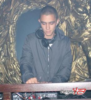 Foto 55 de Noviembre 30 del 2013 en Rooms Club
