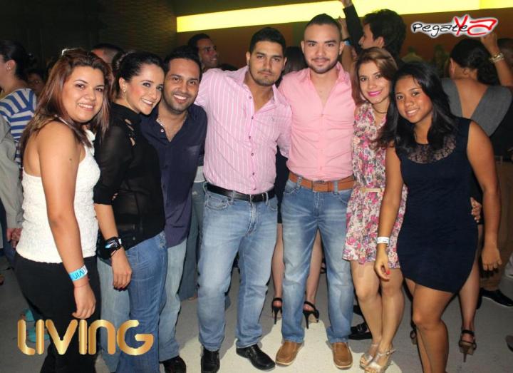Foto 34 de Living Night Club - Oct 4 en Living Night Club, Cali