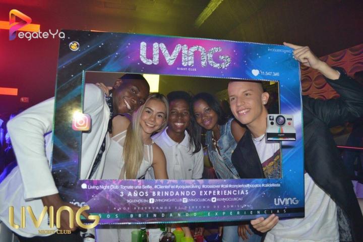 Foto 65 de Living Night Club - 3er fds Junio 2016 en Living Night Club, Cali