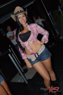 Foto 3 de Discoteca Luxury Camisetas Mojadas en Discoteca Luxury Medellin, Medellín
