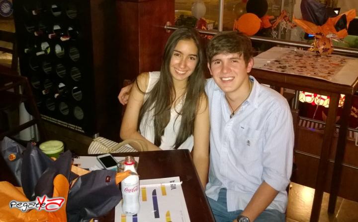 Foto 6 de Charly Food Bar - 3er FDS Octubre en Charly Food Bar, Cali