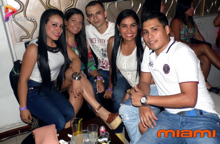 Foto 22 de Miami - Halloween 2015 en Miami Bar Cali, Cali