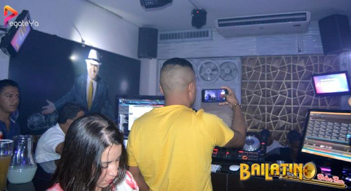Foto 36 de Bailatino - 3ER Fds Mayo 2017 en Bailatino - Bar, Cali