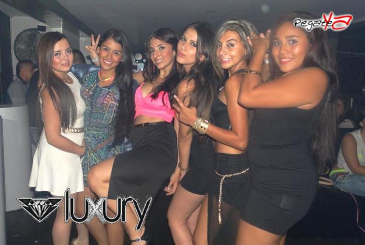 Foto 65 de Luxury - 1er FDS de Oct en Discoteca Luxury Medellin, Medellín