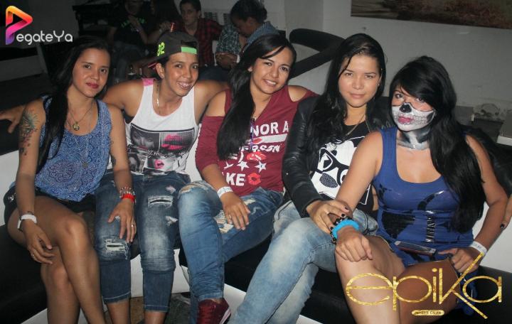 Foto 50 de Epika - Hallowen 2016 en Epika Night Club, Cali