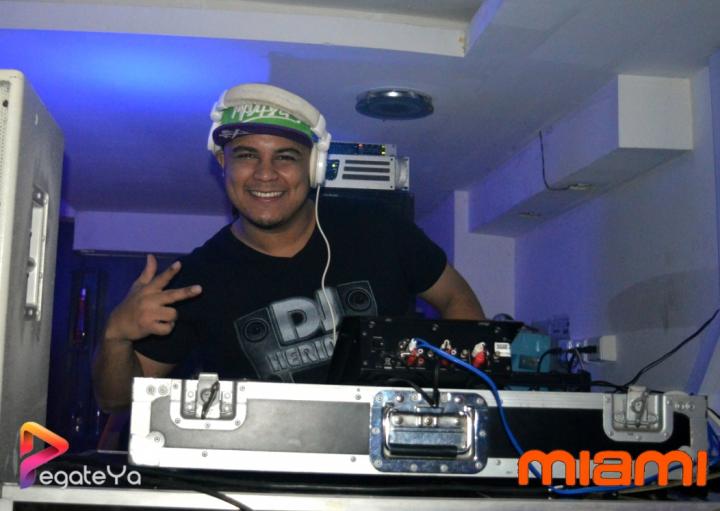 Foto 2 de Miami Bar - 2do FDS Julio 2015 en Miami Bar Cali, Cali