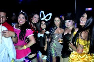 Foto 69 de Fotos Aqua Halloween 31 oct 2012 en Discoteca Aqua Medellin, Medellín