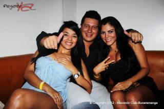 Foto 11 de Sabado 11 de Agosto de 2012 en Discoteca Macondo Club Bucaramanga, Bucaramanga
