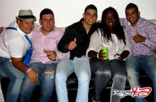 Foto 26 de Abril 6 del 2013 en Babel / Barra Libre Cali, Cali