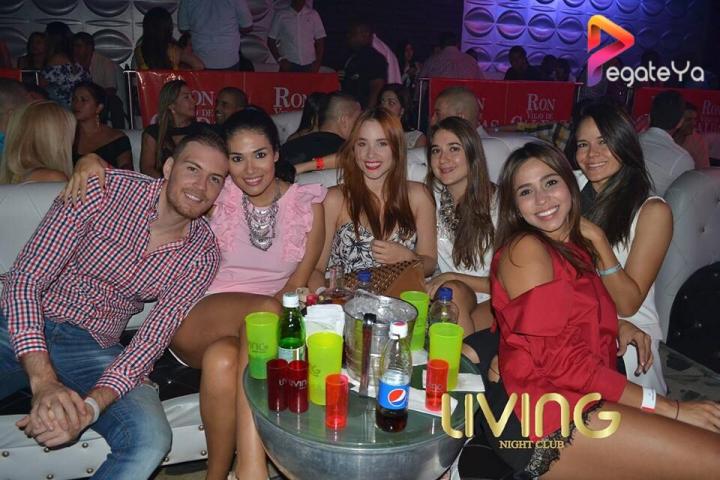 Foto 49 de Living Night Club - 2do/3er fds Junio en Living Night Club, Cali