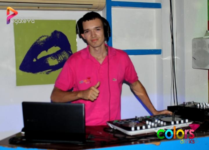 Foto 17 de Colors Drink - 3er FDS Junio 2015 en Colors Drink, Cali
