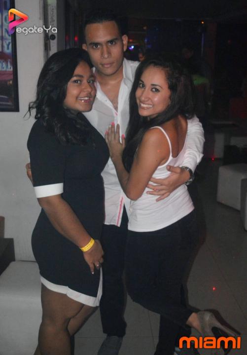 Foto 21 de Miami Bar - Amor y Amistad 2015 en Miami Bar Cali, Cali