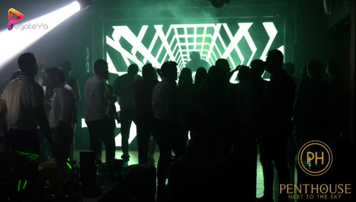 Foto 24 de Penthouse Club - 5to fds abril 2016 en Penthouse 1800, Cali