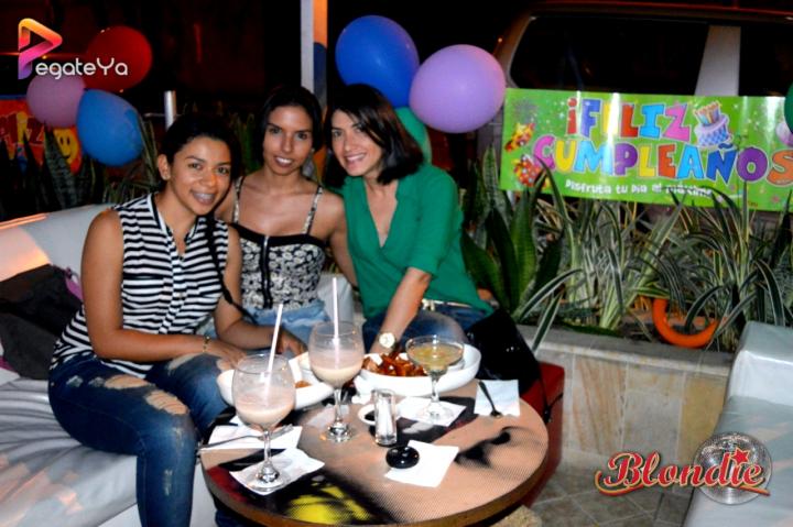 Foto 5 de Blondie - 5to FDS Agt 2015 en Blondie Bar Cali, Cali