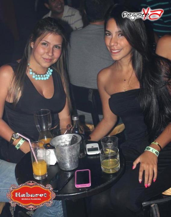 Foto 5 de Kabaret Bar - Sept 27 del 2014 en Kabaret - Granada, Cali