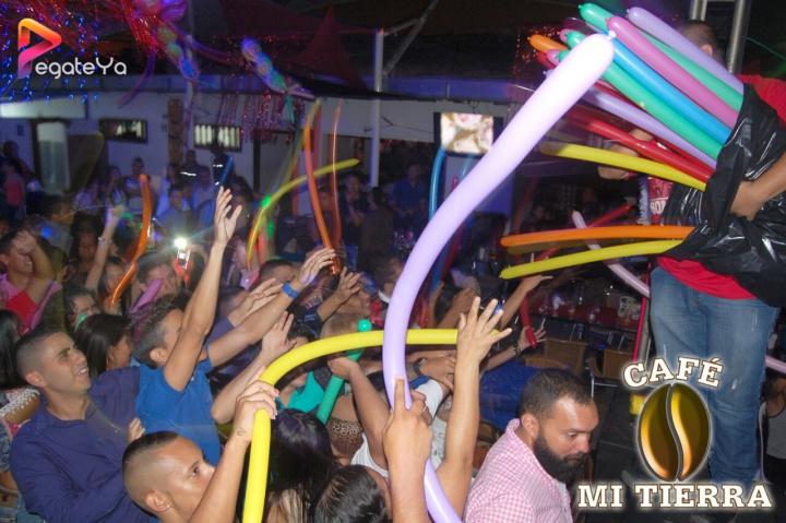 Foto 36 de Cafe mi Tierra - 5to Fds Abril 2016 en Cafe Mi Tierra, Cali