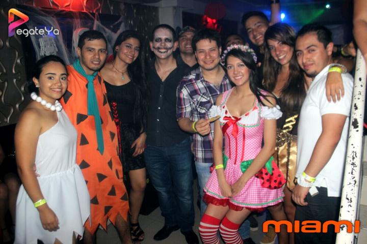 Foto 23 de Miami - Halloween 2015 en Miami Bar Cali, Cali
