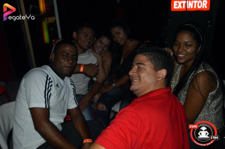 Foto 22 de Ampm Bar - AMOR & AMISTAD 2016 en Am / PM Bar - Cali, Cali