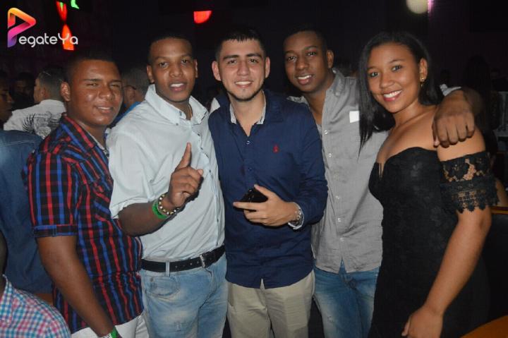 Foto 34 de la clave - AMOR & AMISTAD 2016 en La Clave Night Club, Cali