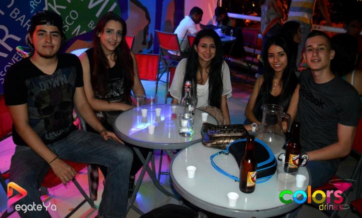 Foto 1 de Colors - 3er FDS Julio 2015 en Colors Drinks