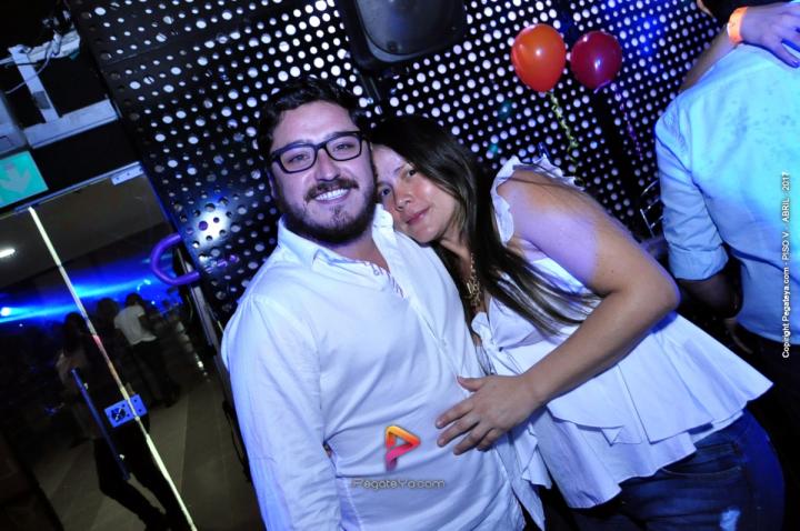 Foto 12 de PISO V - Sabado 8 de abril de 2017 en Bar Piso V Bucaramanga, Bucaramanga