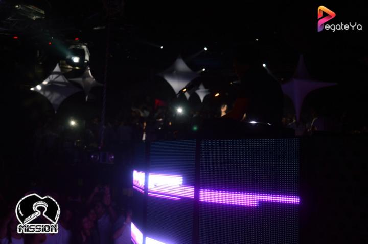Foto 31 de 5ta Edicion Fiesta Blanca - Mission Club en Pegateya Cali, Cali