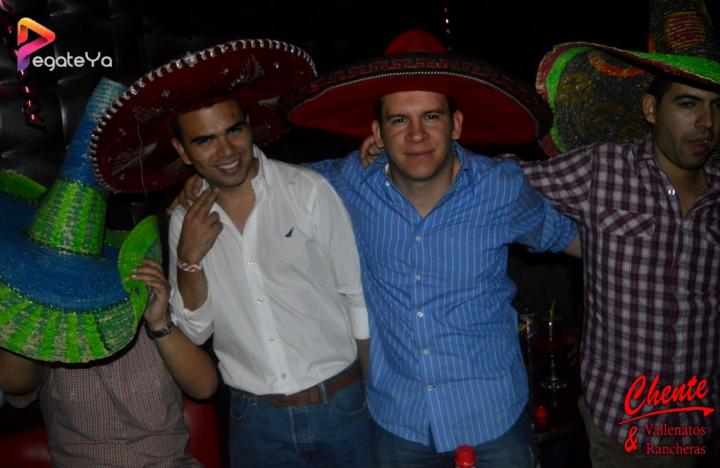 Foto 17 de Chente - Amor y Amistad 2015 en CHENTE Vallenatos y Rancheras, Cali