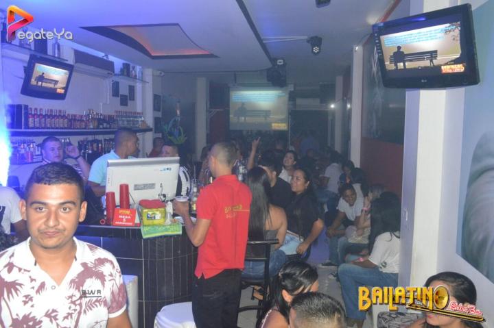 Foto 84 de Bailatino - 1er & 4to Fds Oct 2016 en Bailatino - Bar, Cali