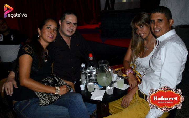 Foto 12 de Kabaret Bar - 4to FDS Mayo 2015 en Kabaret - Granada, Cali