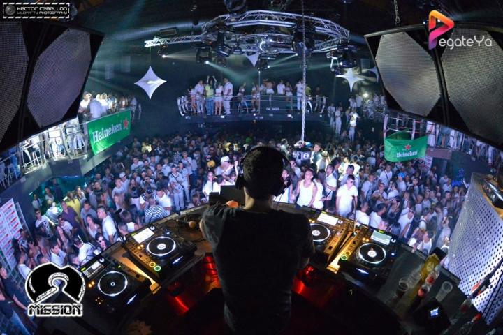 Foto 95 de 5ta Edicion Fiesta Blanca - Mission Club en Pegateya Cali, Cali