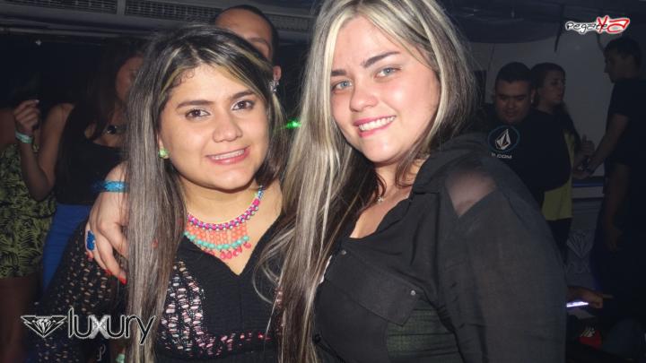 Foto 18 de Luxury - 5to FDS de Nov 2014 en Discoteca Luxury Medellin, Medellín