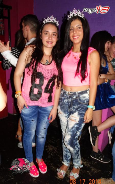 Foto 4 de Sam Puès Bar - Agosto 17 en Discoteca Sam Pues Medellin, Medellín
