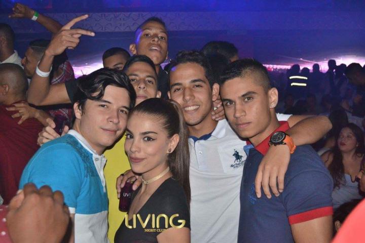 Foto 8 de Living - 2DO Fds Mayo 2017 en Living Night Club, Cali