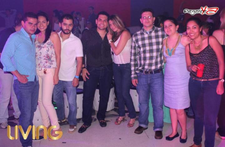 Foto 37 de Living Night Club - Oct 4 en Living Night Club, Cali