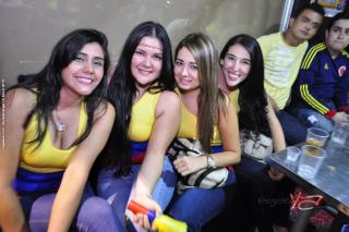 Foto 41 de Partido Colombia vs Ecuador en La Sala Club, Bucaramanga