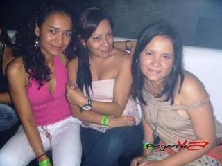 Foto 17 de Febrero 04 del 2012 en Babel / Barra Libre Cali, Cali
