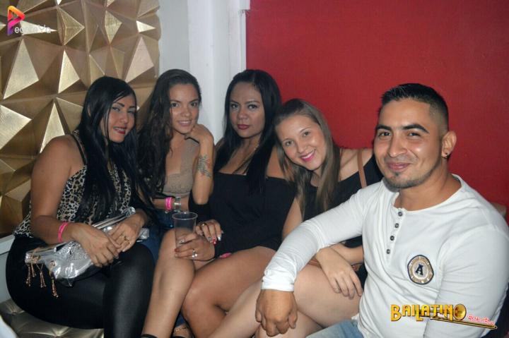 Foto 35 de Bailatino - 3er Fds Junio 2017 en Bailatino - Bar, Cali