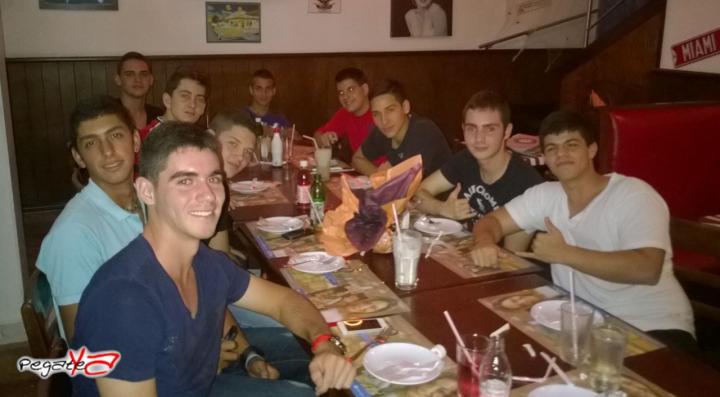 Foto 9 de Charly Food Bar - 3er FDS Octubre en Charly Food Bar, Cali