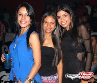 Foto 23 de Julio 27 del 2013 en Living Night Club, Cali