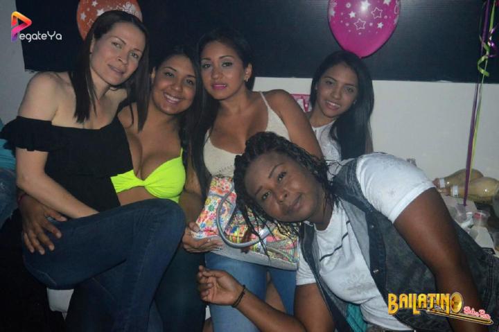 Foto 2 de Bailatino - 2do FDS Marzo 2016 en Bailatino - Bar, Cali