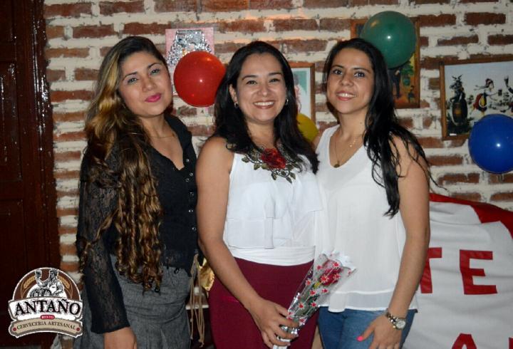 Foto 9 de Antaño Resto - 2do FDS Mayo 2017 en Antaño Resto, Cali