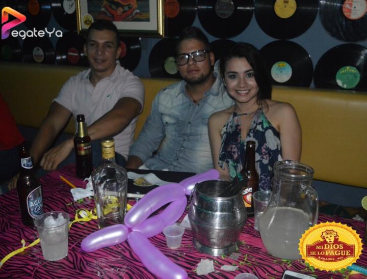 Foto 64 de Fonda Mi Dios Se Lo Pague - 2do Fds Abri en Fonda Mi Dios Se Lo Pague, Cali