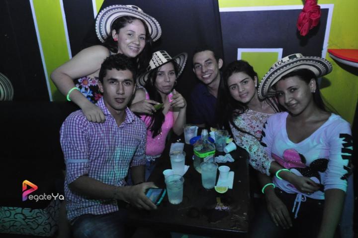 Foto 31 de El Manicomio sábado 02 de mayo 2015 en Discoteca El Manicomio Bucaramanga, Bucaramanga