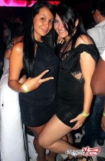 Foto 24 de Julio 27 del 2013 en Living Night Club, Cali