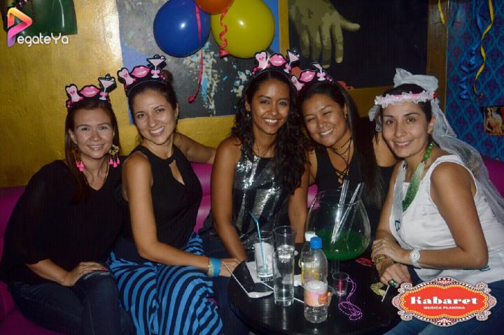 Foto 8 de Kabaret Bar - 1er Fds Mayo 2017 en Kabaret - Granada, Cali